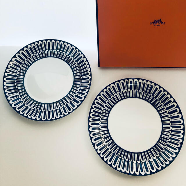 Hermes(エルメス)の【新品】エルメスHERMESブルーダイユール食器ディナープレートお皿大皿青 インテリア/住まい/日用品のキッチン/食器(食器)の商品写真