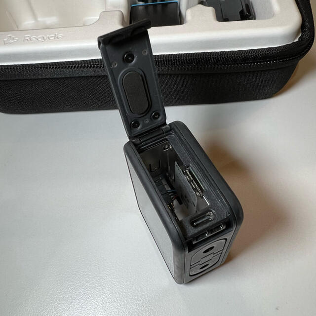 GoPro(ゴープロ)の【付属品完備】GoPro HERO9 BLACK スマホ/家電/カメラのカメラ(ビデオカメラ)の商品写真