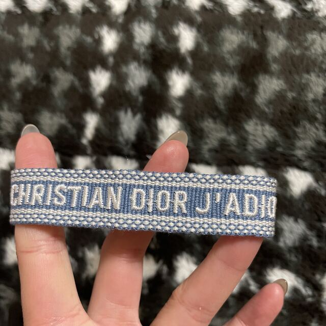 Christian Dior(クリスチャンディオール)の新品　ミサンガ　ライトブルー　一点のみ ハンドメイドのアクセサリー(ブレスレット/バングル)の商品写真