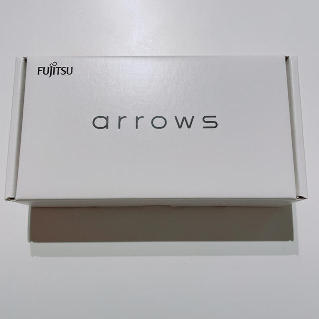 ANDROID(アンドロイド)のSIMフリー FUJITSU arrows RX ホワイト楽天モデルスマホ本体 スマホ/家電/カメラのスマートフォン/携帯電話(スマートフォン本体)の商品写真