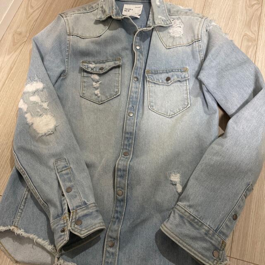 ZARA(ザラ)のデニムシャツ メンズのジャケット/アウター(Gジャン/デニムジャケット)の商品写真