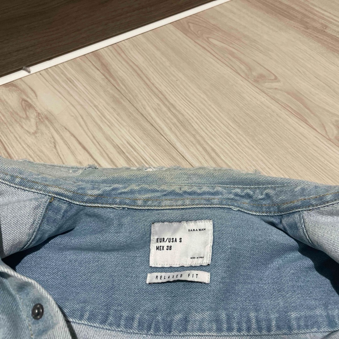 ZARA(ザラ)のデニムシャツ メンズのジャケット/アウター(Gジャン/デニムジャケット)の商品写真