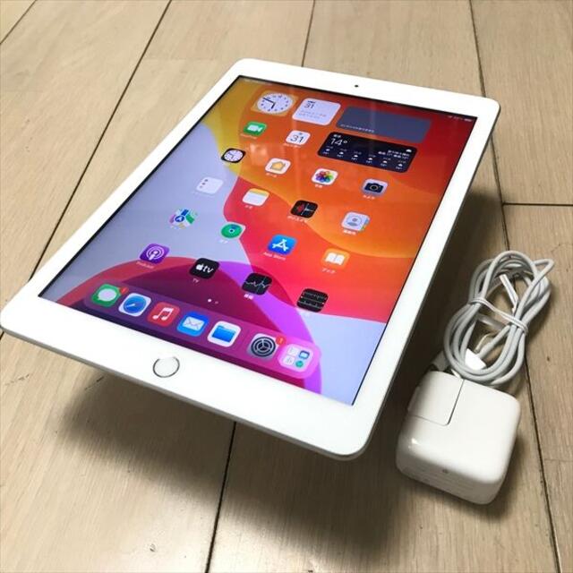 Apple iPad 第5世代 WiFi 32GB 9.7インチ Retina