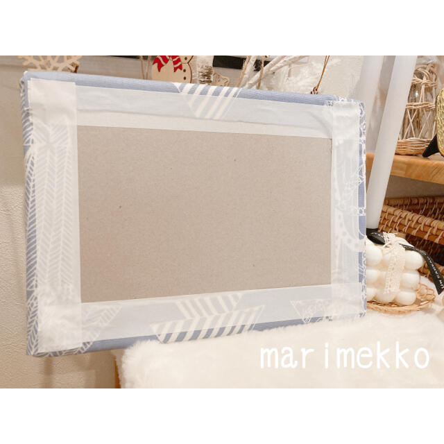 marimekko(マリメッコ)のマリメッコ クーシコッサ ブルーグレー ファブリックパネル ハンドメイドのインテリア/家具(インテリア雑貨)の商品写真