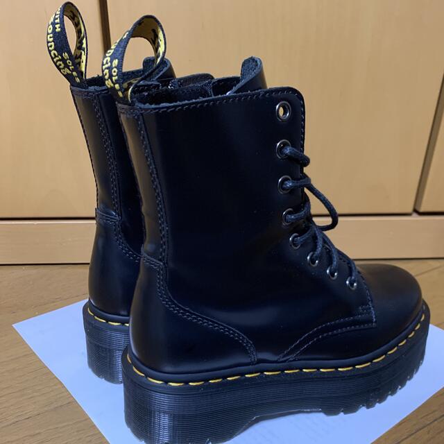 Dr.Martens(ドクターマーチン)のJADON 8ホールブーツ　 レディースの靴/シューズ(ブーツ)の商品写真