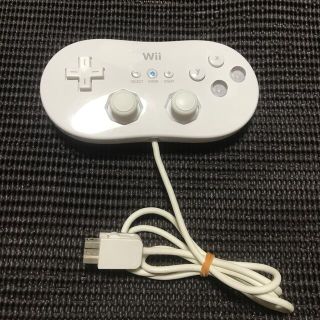 ニンテンドウ(任天堂)のWii クラシックコントローラー(家庭用ゲーム機本体)