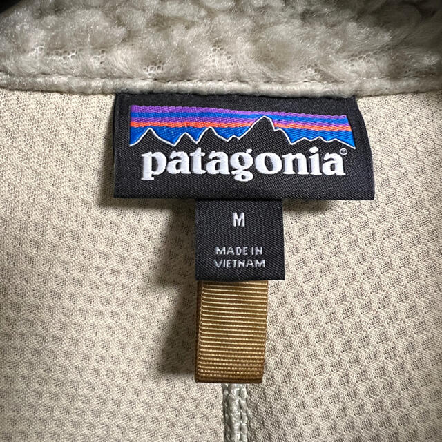 patagonia(パタゴニア)の国内正規品 試着のみ クラシック レトロx ジャケット パタゴニア M PEBG メンズのジャケット/アウター(ブルゾン)の商品写真
