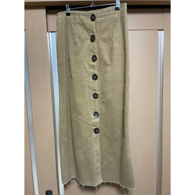 room306 CONTEMPORARY(ルームサンマルロクコンテンポラリー)のmarble button corduroy skirt レディースのスカート(ロングスカート)の商品写真