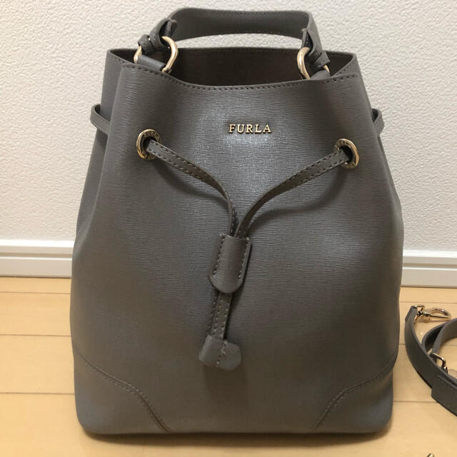 フルラ　バック　グレー　FURLA