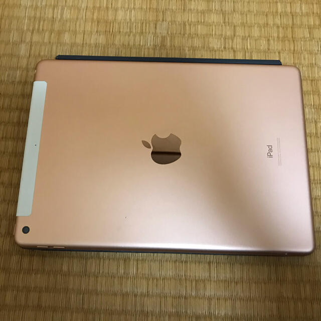 iPad第七世代＋純正キーボード 1