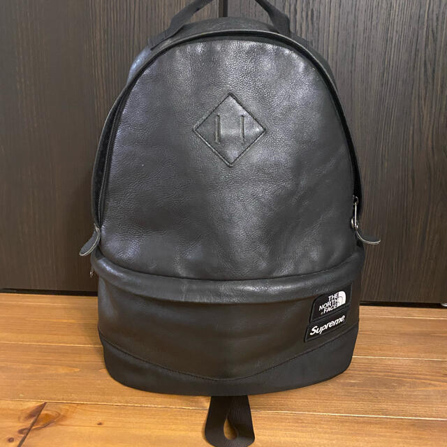 Supreme The North Day Leather Pack Face