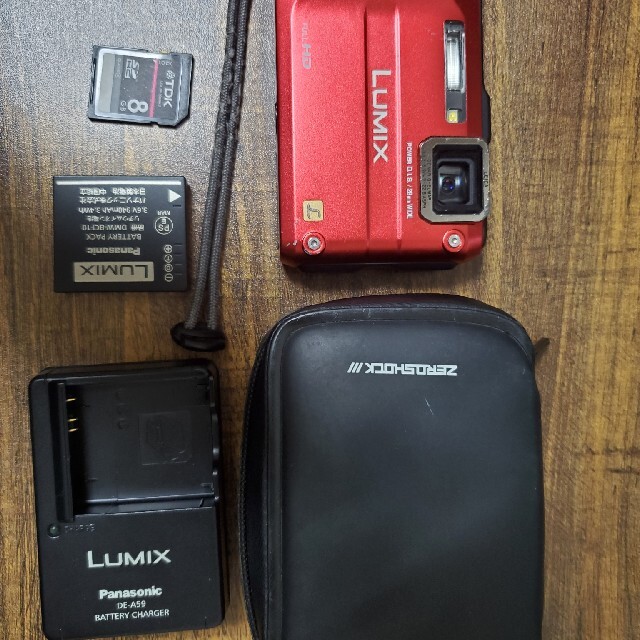 パナソニック  LUMIX DMC-FT3　SDカード付(8GB)