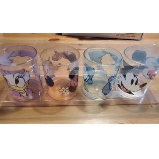 ディズニー(Disney)のDisney 　プラスチックカップ　4つ(グラス/カップ)