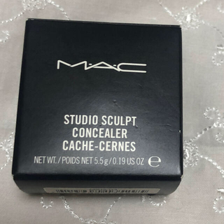 マック(MAC)のM・A・C  スタジオスカルプトコンシーラー  N30 新品　未使用(コンシーラー)