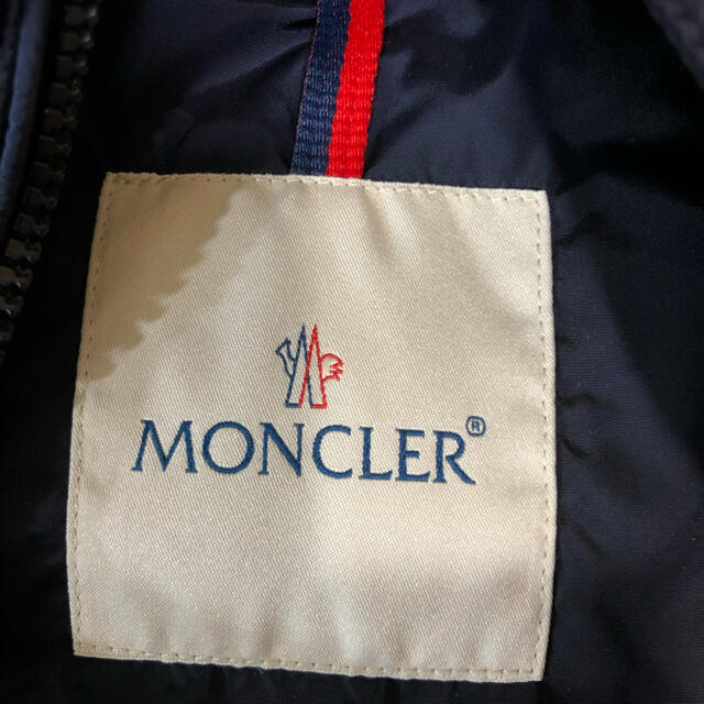 MONCLER(モンクレール)のモンクレール レディースのジャケット/アウター(ダウンベスト)の商品写真