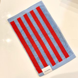 マリメッコ(marimekko)のmarimekko　Kaksi Raitaa ゲストタオル　50cm×30cm(タオル/バス用品)