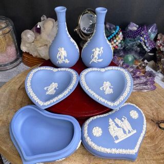 ウェッジウッド(WEDGWOOD)の本物！1980ウェッジウッドWEDGWOODジャスパー ペールブルー陶磁器(小物入れ)