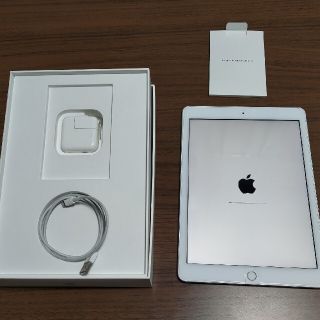 iPad - アップル iPad 第6世代 WiFi 128GB シルバーの通販 by やきた's