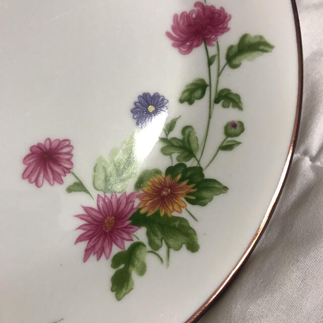 値下げ 昭和レトロ 花柄プレート お皿 TAMAKAZEの通販 by 値下げ 昭和レトロ 花柄プレート お皿 TAMAKAZEの通販 by
