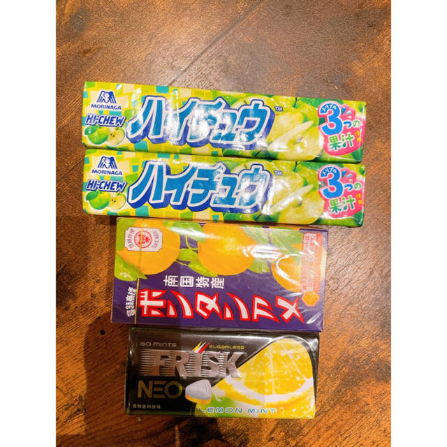 お値下げしました！即購入申請OK♡お菓子4点セット 食品/飲料/酒の食品(菓子/デザート)の商品写真