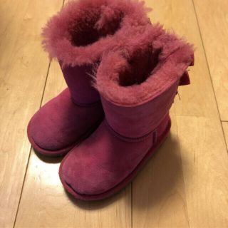 アグ(UGG)の定番　リボン　ピンク(ブーツ)