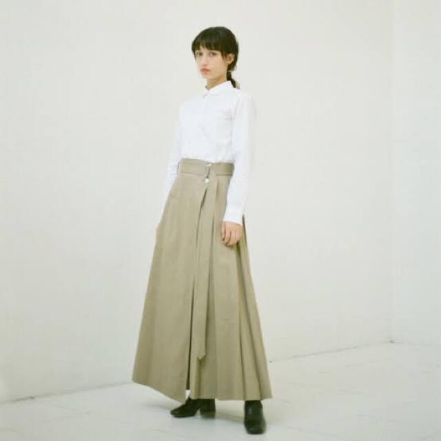 YAECA(ヤエカ)の即購入可！trench flare skirt 2.0 レディースのスカート(ロングスカート)の商品写真