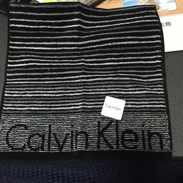 Calvin Klein(カルバンクライン)のブランドハンカチ メンズのファッション小物(ハンカチ/ポケットチーフ)の商品写真