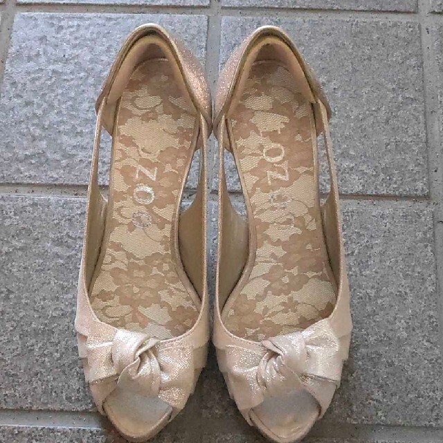 Tozooハイヒール パンプスシャンパンゴールド レディースの靴/シューズ(ハイヒール/パンプス)の商品写真