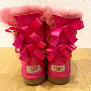 アグ(UGG)の美品☆UGG  アグ　ムートンブーツ　20センチ　リボン　人気(ブーツ)