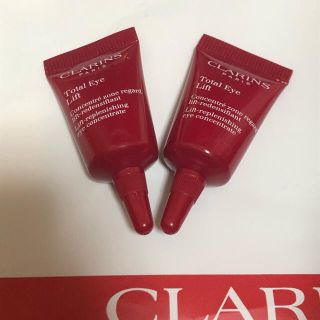 クラランス(CLARINS)のクラランス トータルアイインテンス　サンプル　2個セット(アイケア/アイクリーム)