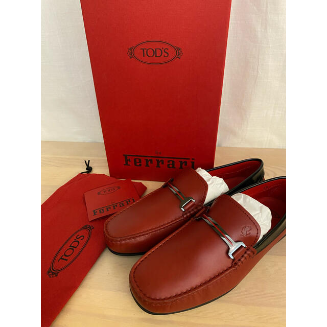 TOD'S(トッズ)の新品 TOD'S for Ferrari シティゴンミーニ トッズ フェラーリ メンズの靴/シューズ(ドレス/ビジネス)の商品写真