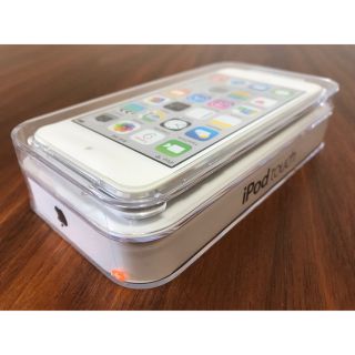 アイポッドタッチ(iPod touch)の【新品・未開封】Apple iPod touch 第5世代 32GB ホワイト(ポータブルプレーヤー)