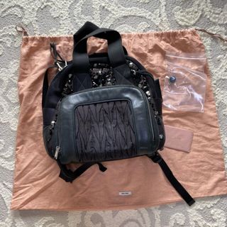MIU MIU(リュック/バックパック)のフリマアイテム一覧 MIU MIU(リュック/バックパック)のフリマアイテム一覧