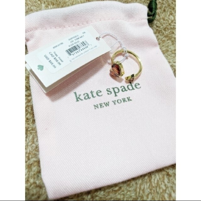 kate spade new york(ケイトスペードニューヨーク)の【新品】kate spade ケイトスペードロックソリッドストーンハートツイスト レディースのアクセサリー(リング(指輪))の商品写真