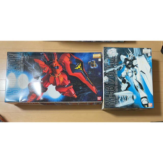 未組立 ガンプラMG ニューガンダム&サザビー模型/プラモデル