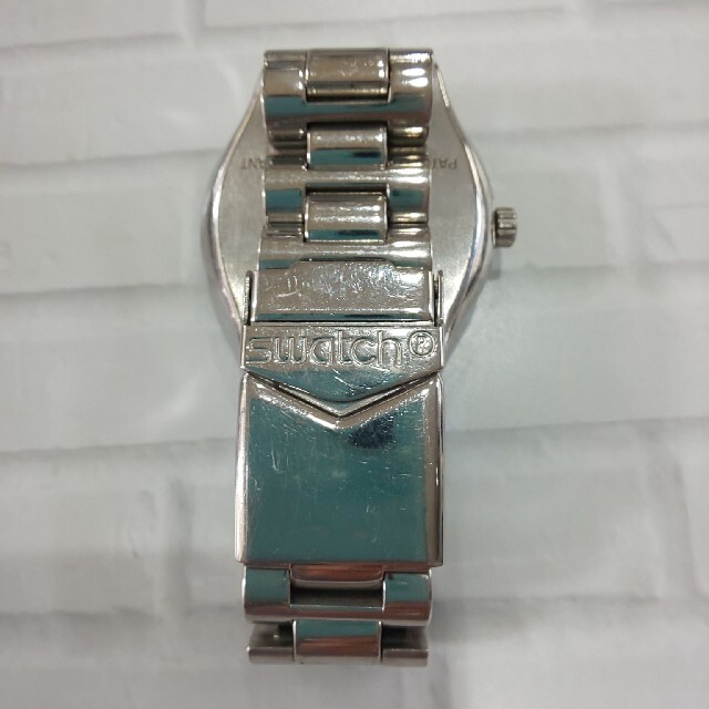 swatch(スウォッチ)のbucchi203様専用 スウォッチ Swatch 腕時計 白 ホワイト レディースのファッション小物(腕時計)の商品写真