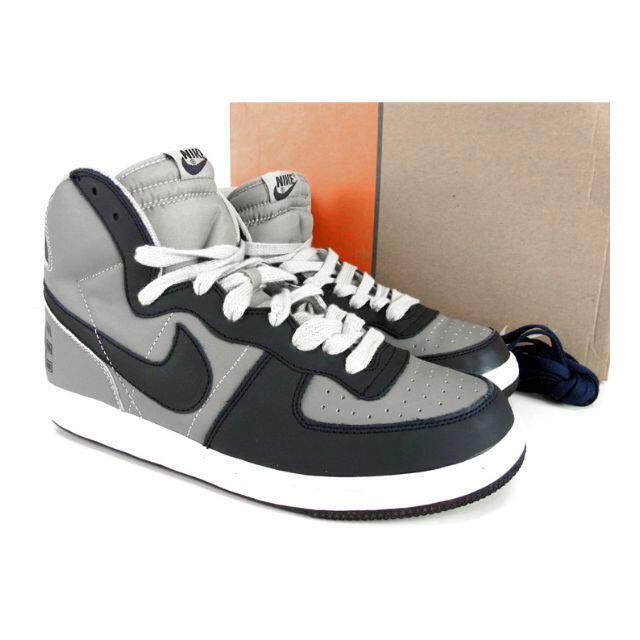 ナイキNIKE■TERMINATOR HIGH COLLEGEスニーカー