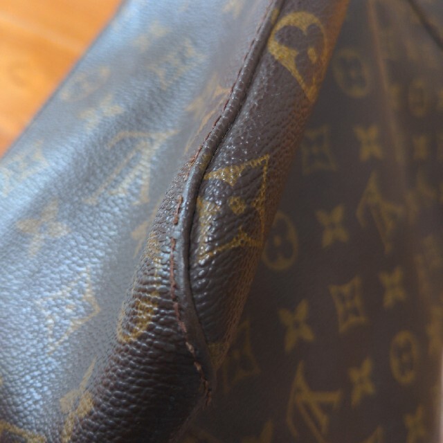 LOUIS VUITTON(ルイヴィトン)のルイ・ヴィトン　ショルダーバッグ　 ルーピングGM レディースのバッグ(ショルダーバッグ)の商品写真