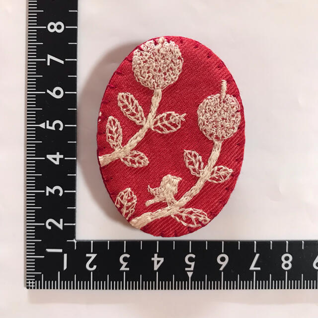 211【ブローチ】ringo ミナペルホネンファブリック使用 ハンドメイド