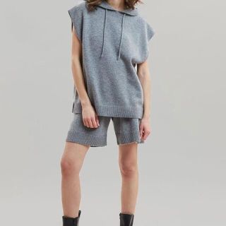 星月様専用 フランキーショップ オーバーサイズ ニットベストの通販 by