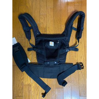 エルゴベビー(Ergobaby)の☆美品☆ エルゴ　アダプト　クールエア　ブラック(抱っこひも/おんぶひも)