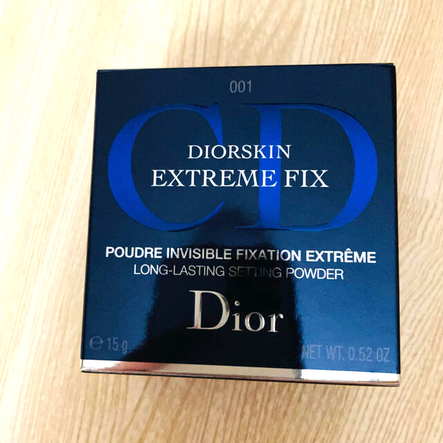 Dior(ディオール)のディオール　フェイスパウダー　ファンデーション コスメ/美容のベースメイク/化粧品(フェイスパウダー)の商品写真