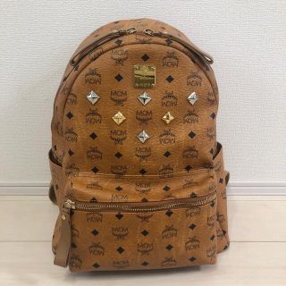 エムシーエム(MCM)のエムシーエム  スタッズ  リュック  Mサイズ　メンズ  レディース(バッグパック/リュック)