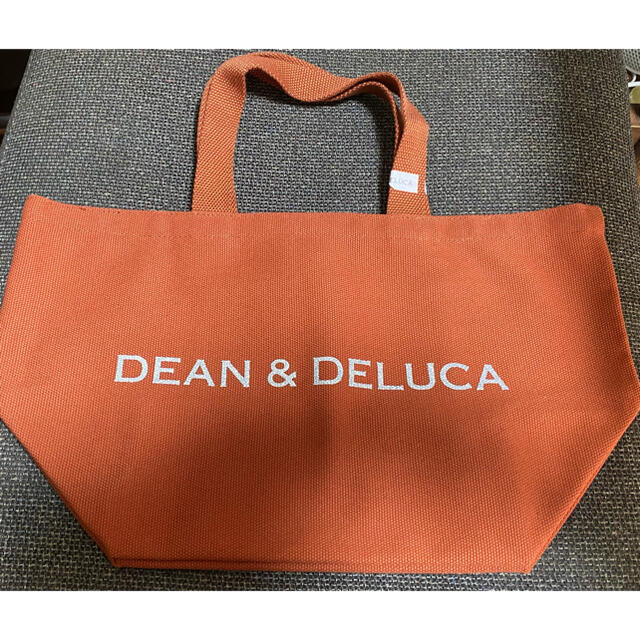 DEAN & DELUCA(ディーンアンドデルーカ)のディーンアンドデルーカ　チャリティートートバックS レディースのバッグ(トートバッグ)の商品写真