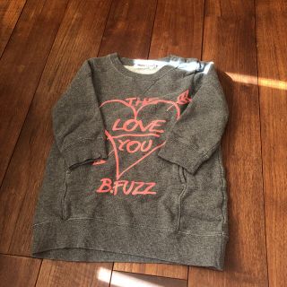 ベベ(BeBe)のスウェットワンピース　90 BUZZ FUZZ by BEBE(ワンピース)