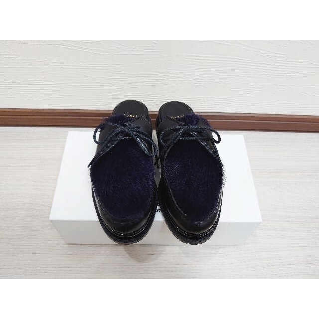 sacai(サカイ)の定価6万弱❗ Sacai ファー パネル ミュール 38 レディースの靴/シューズ(サンダル)の商品写真