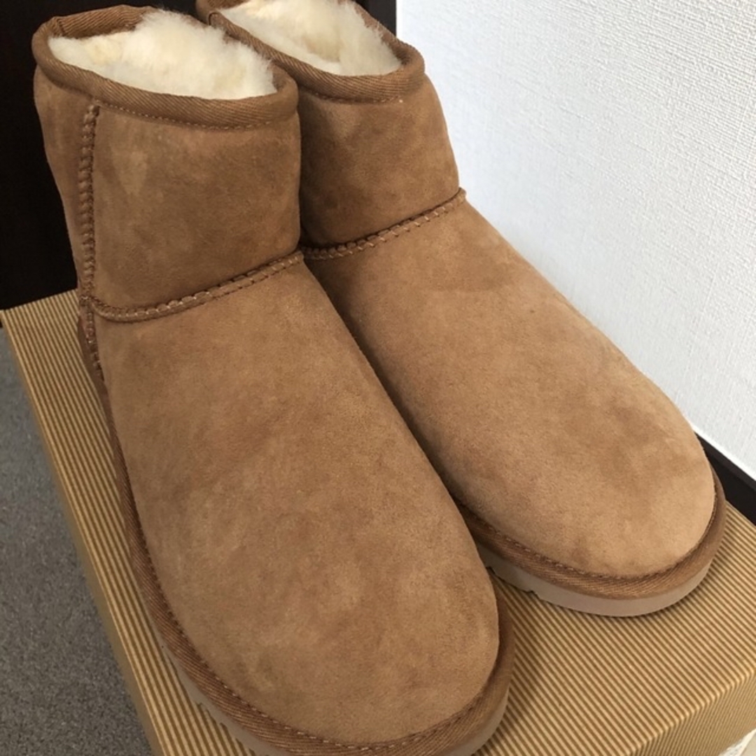 UGG(アグ)のUGG CLASSIC MINI RUSTICWEAVE 完売 シープ ムートン レディースの靴/シューズ(ブーツ)の商品写真