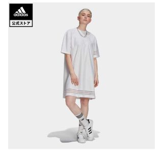 アディダス(adidas)のアディダス　ひざ丈ワンピース(ひざ丈ワンピース)