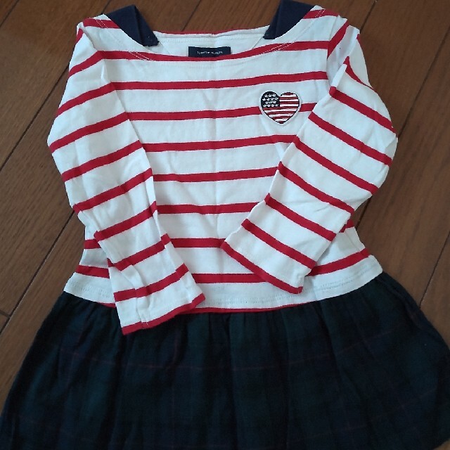 TOMMY HILFIGER(トミーヒルフィガー)のトミーフィルガー　ワンピース　90 キッズ/ベビー/マタニティのキッズ服女の子用(90cm~)(ワンピース)の商品写真