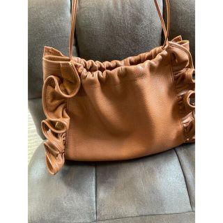 ラドロー(LUDLOW)の美品　LUDLOW  フリル　レザーバッグ(ショルダーバッグ)